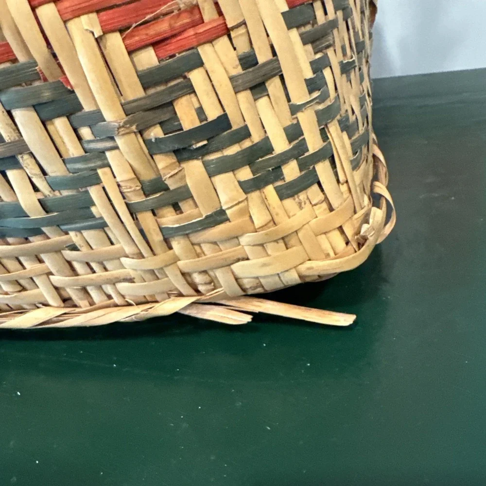 Large Rectangle Choctaw Basket Look at pics closely